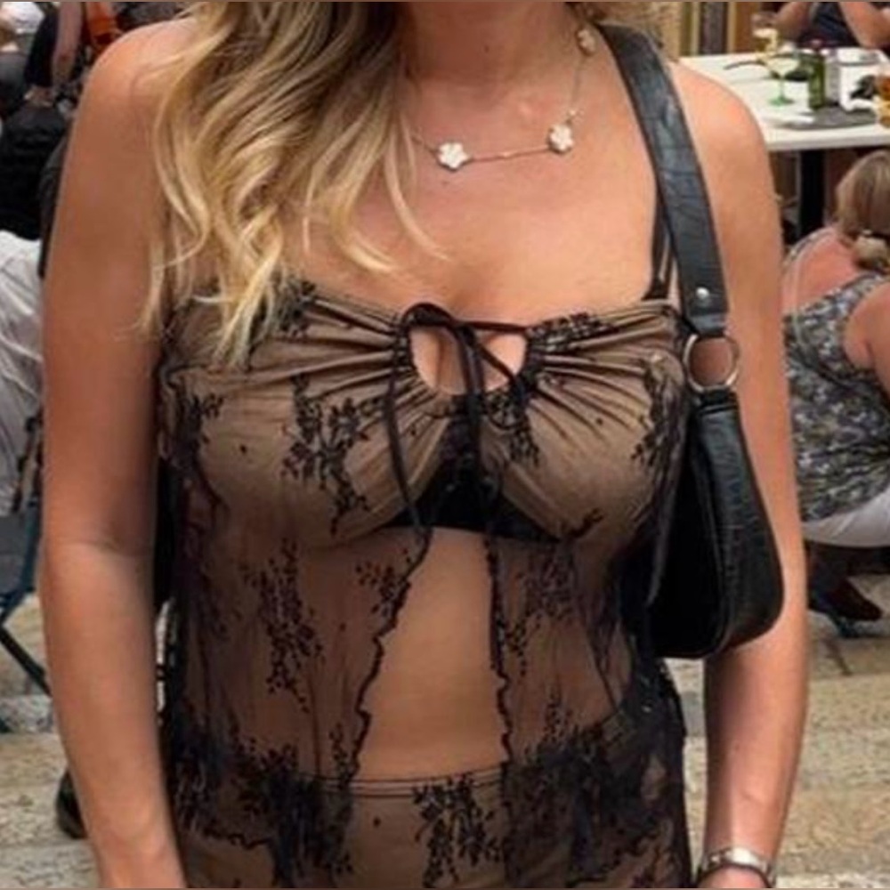 NWTA Cider Black Lace Top Small